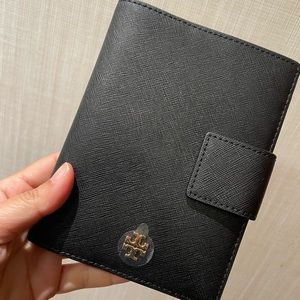 Tory Burch, Emerson Black Passport Holder